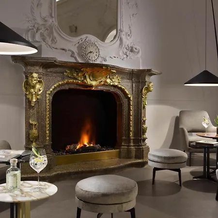 ホテル Grand Victoria Concept & Spa, By R Collection メナッジョ
