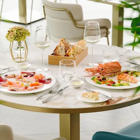 ホテル Grand Victoria Concept & Spa, By R Collection メナッジョ