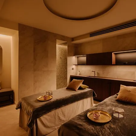 Grand Victoria Concept & Spa, By R Collection فندق
