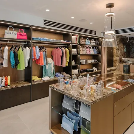 Grand Victoria Concept & Spa, By R Collection ホテル 5*