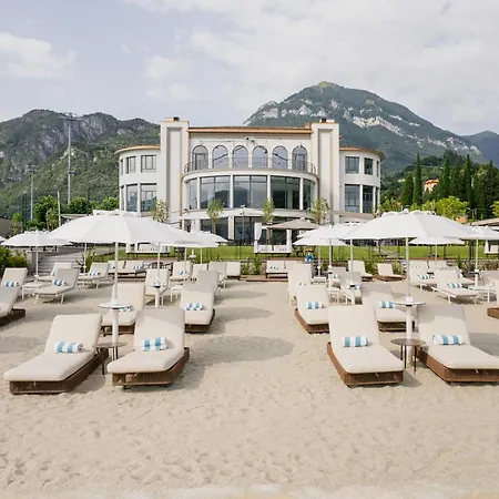 ホテル Grand Victoria Concept & Spa, By R Collection メナッジョ